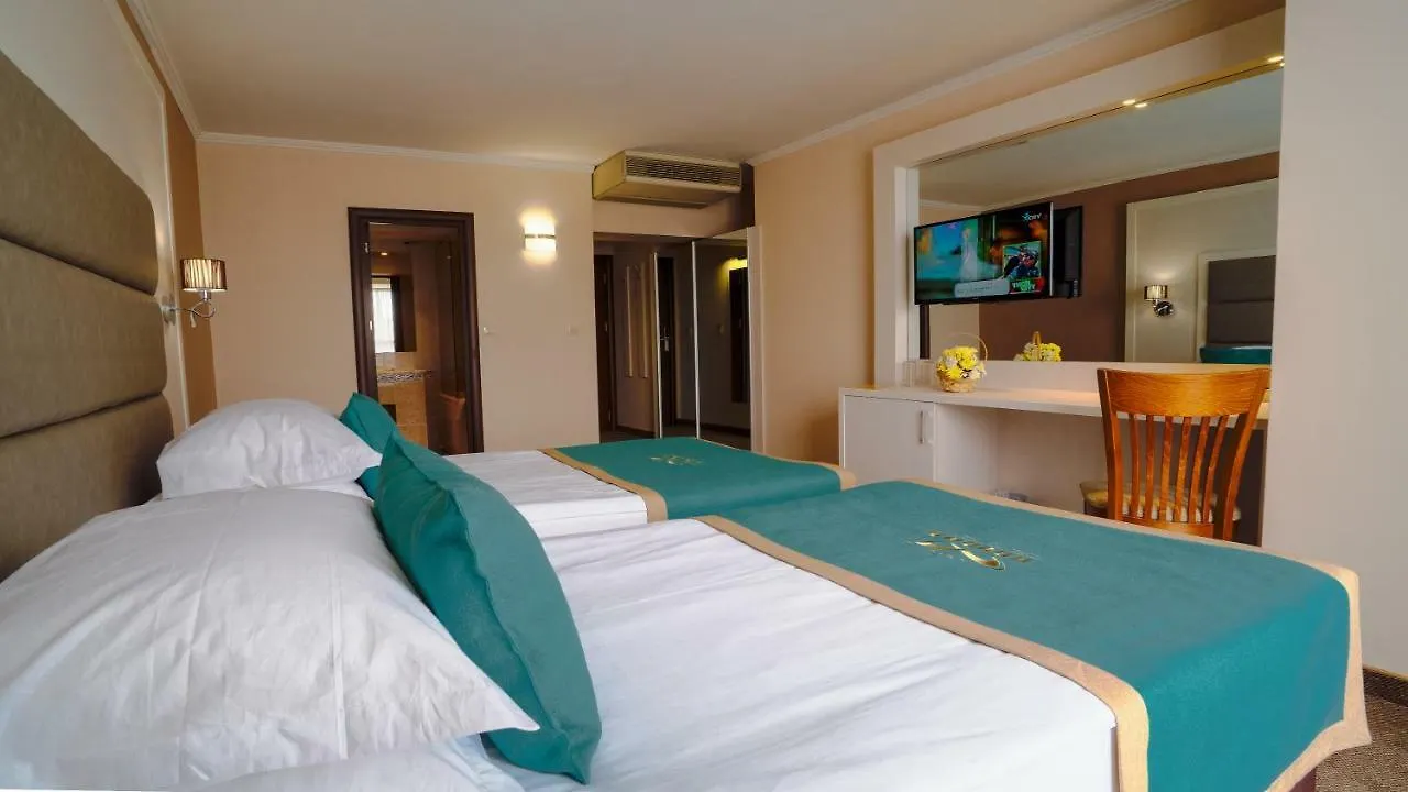 גולדן סנדס Havana Hotel